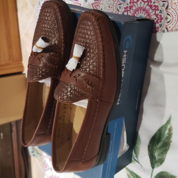 Nunn Bush Other - Nwt leather shoes